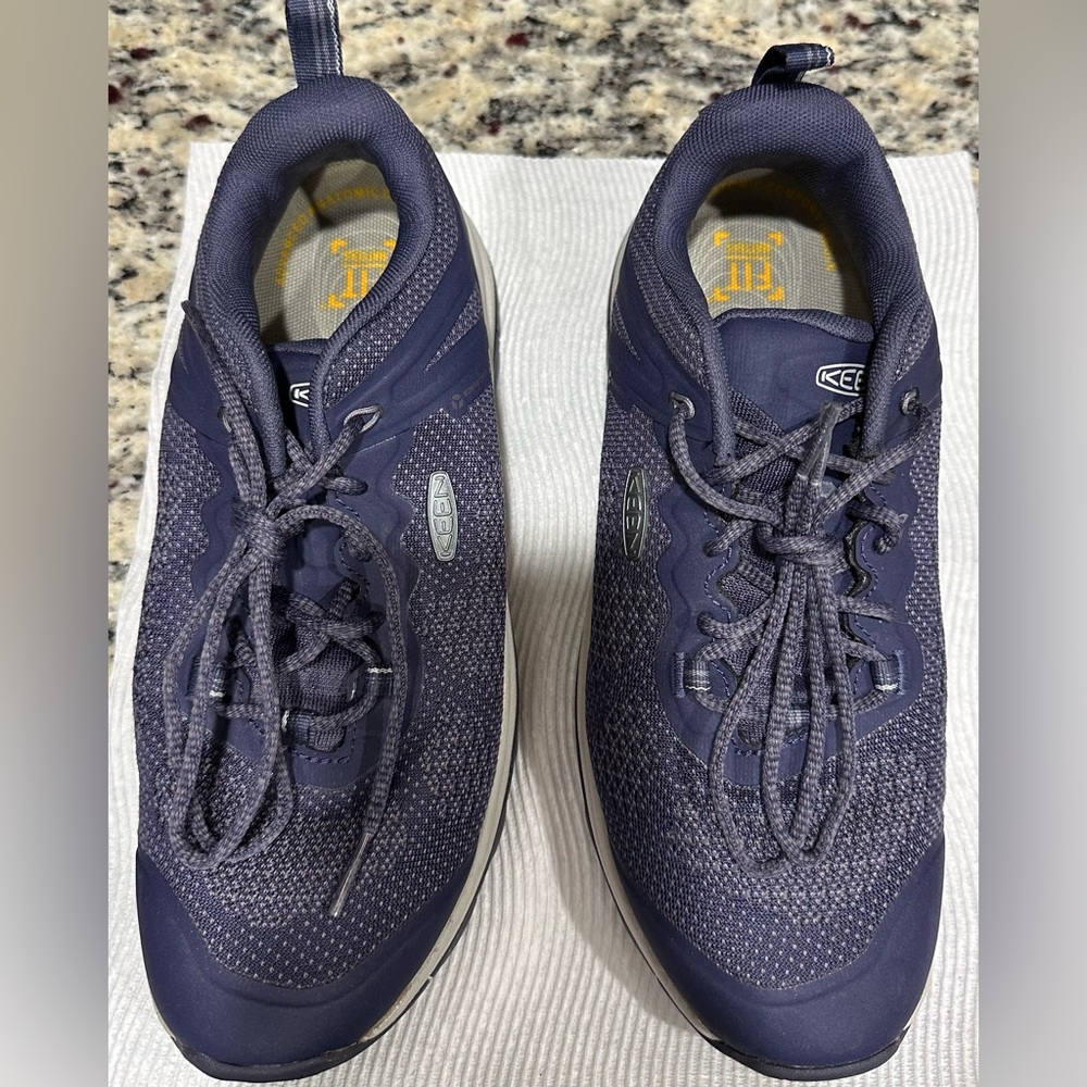 Women’s Keen Trail/Active Shoes